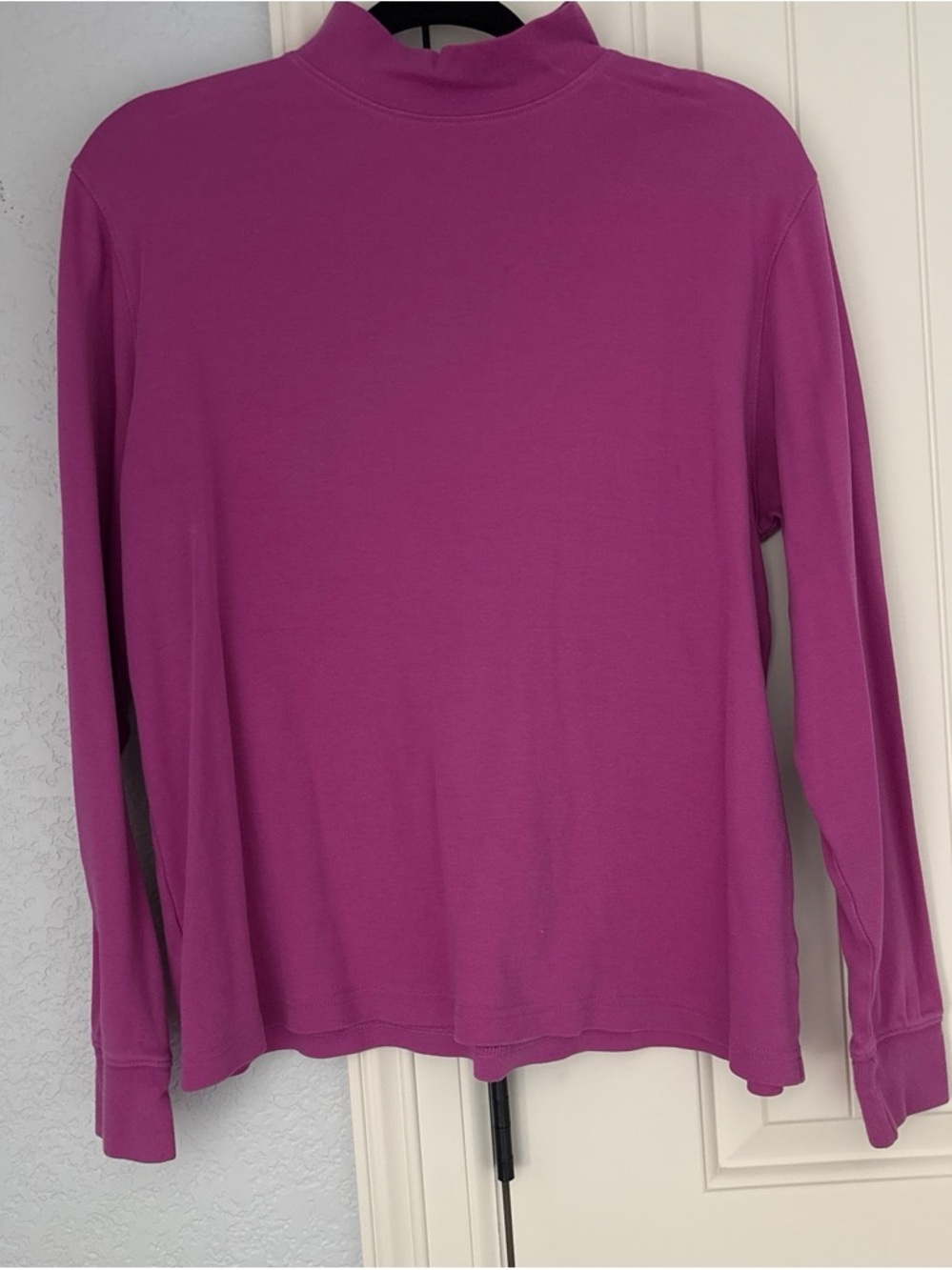 Women's Long-Sleeve Mock Neck Top